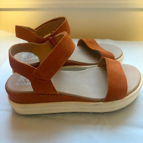 Sorel sz 8 Cameron Flatform Women's Wedge Sandal Suede Leather Comfort